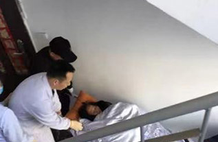 玛纳斯县病人院后返乡